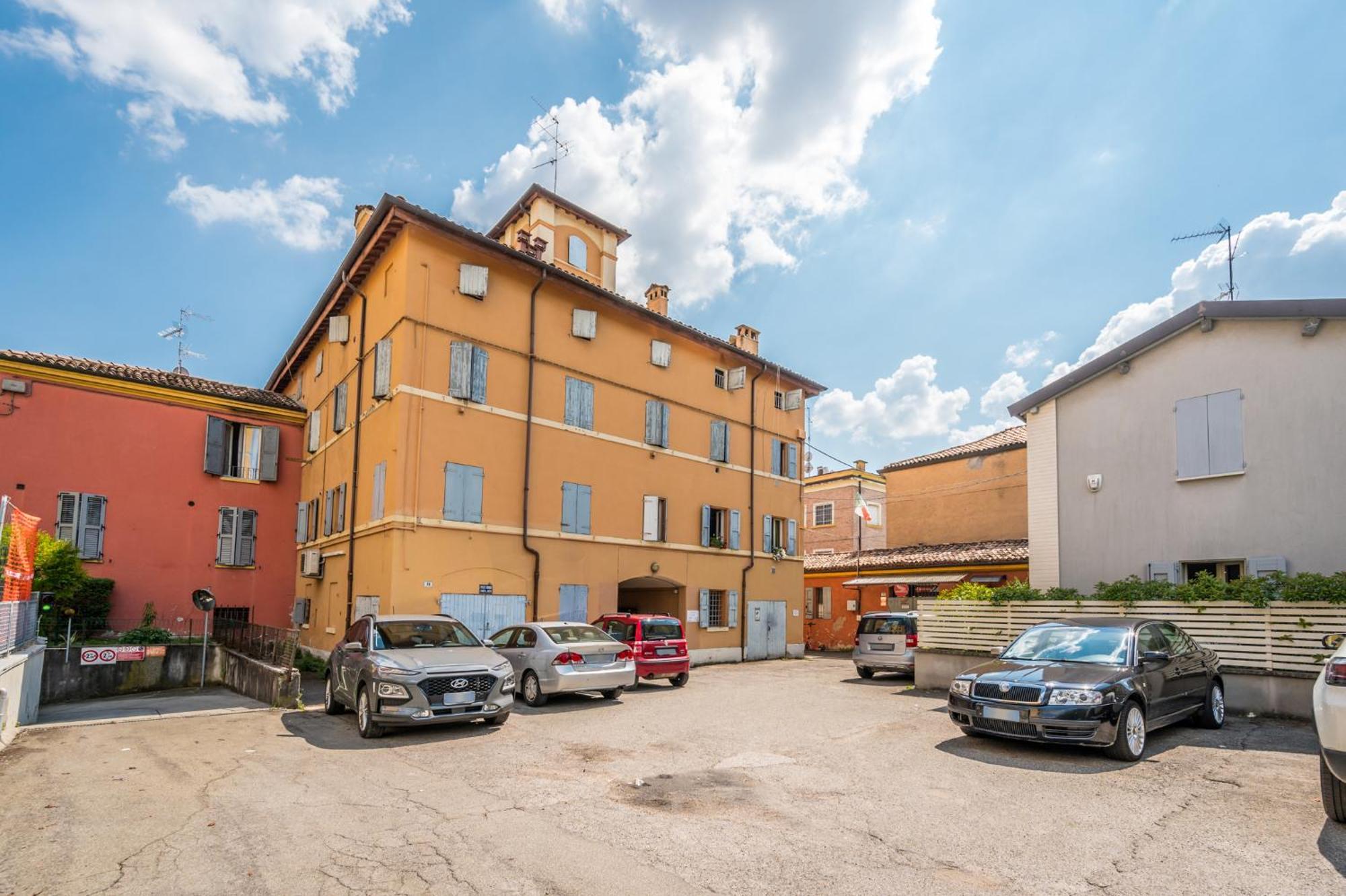 شقة Modena Al Mulein - 2 Passi Dal Centro Con Parcheggio المظهر الخارجي الصورة